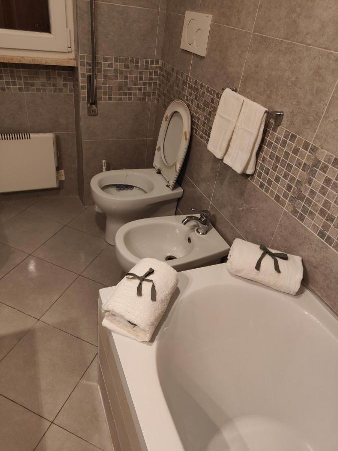 L'Appoggio Perfetto Apartment เวียเรจโจ ภายนอก รูปภาพ